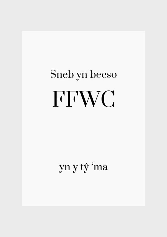 Sneb yn becso ffwc yn y tŷ 'ma 